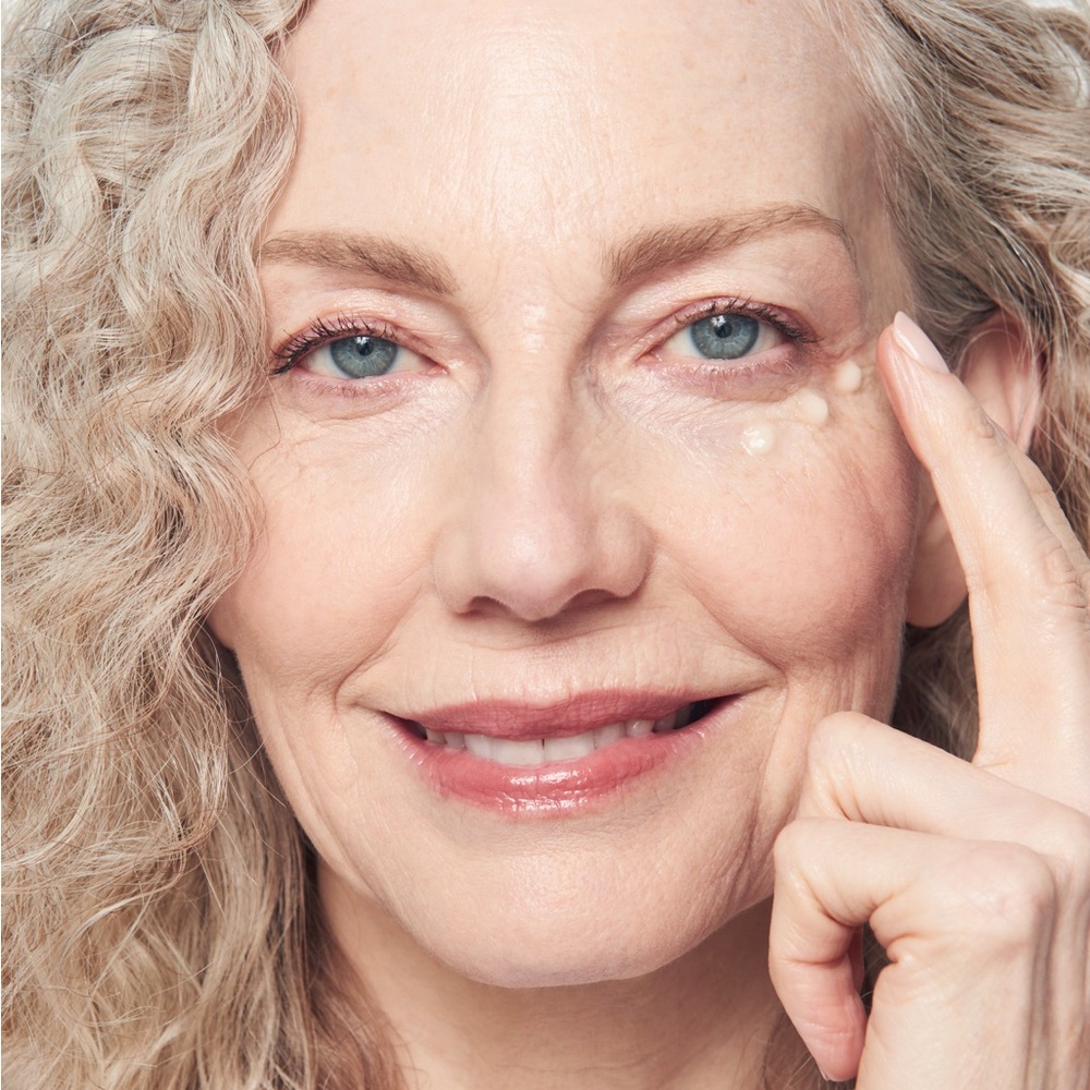 EYEahuasca® Enlightening Eye Treatment brightens, smooths and lifts. - Picture 6 of 8